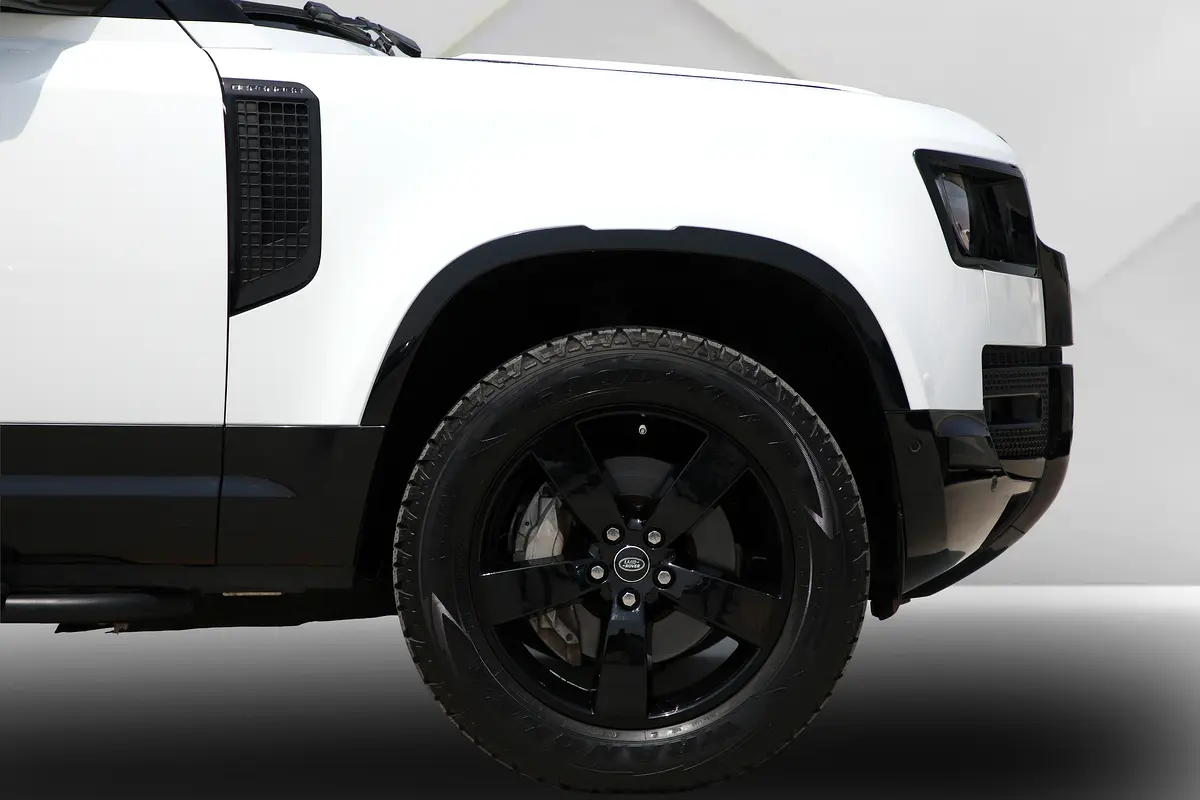 Land Rover · Defender · 110 S