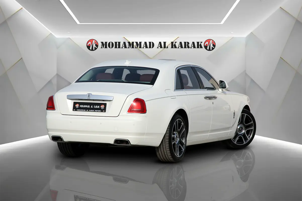 Rolls-Royce · Ghost · Standard