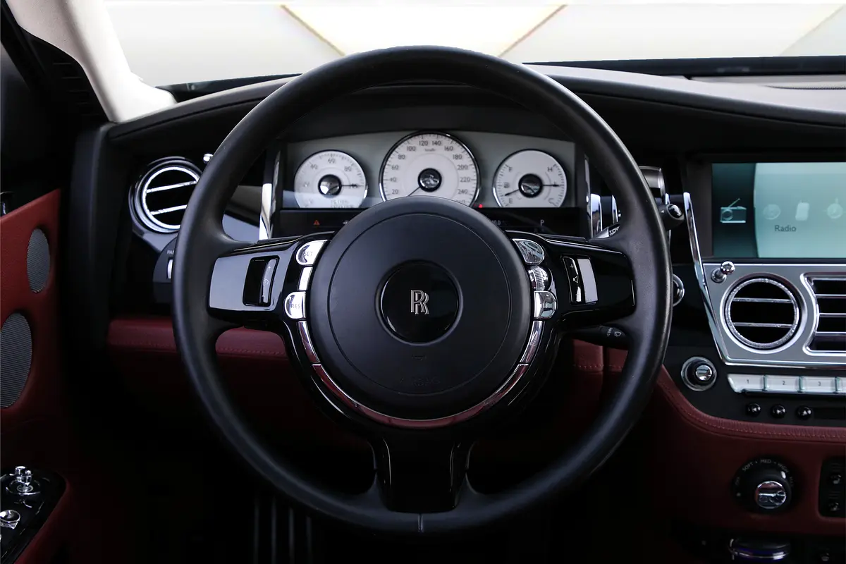 Rolls-Royce · Ghost · Standard