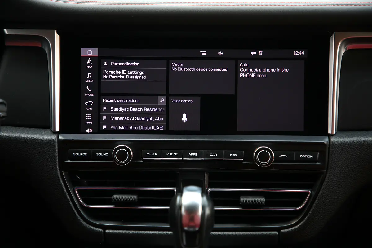 Porsche · Macan · Standard