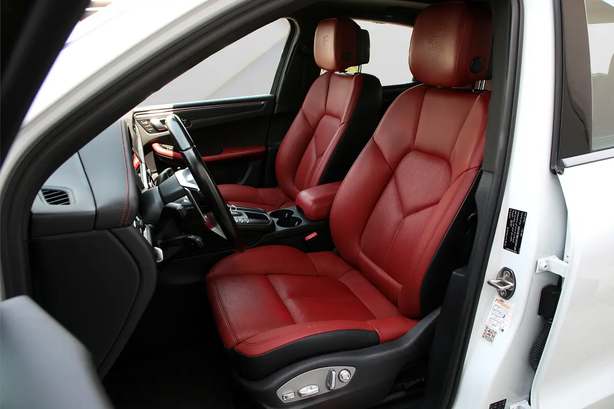 Porsche · Macan · Standard