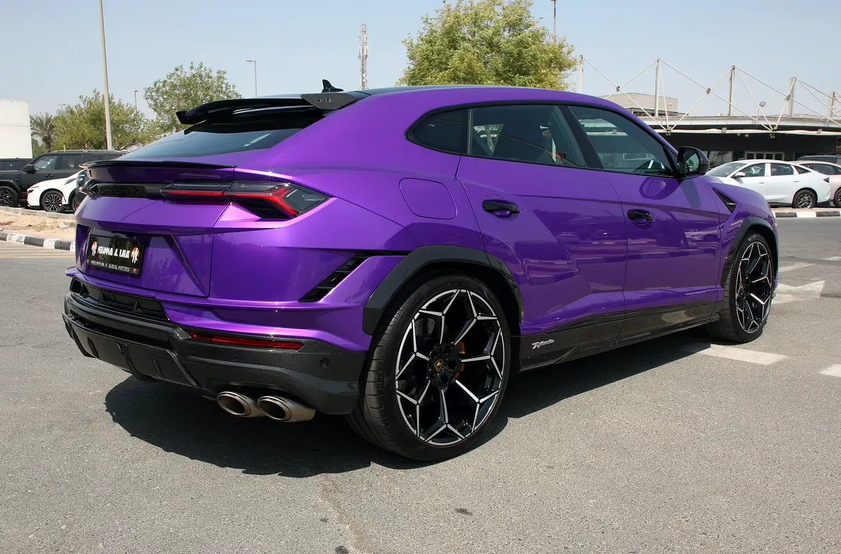 Lamborghini · Urus · Performante