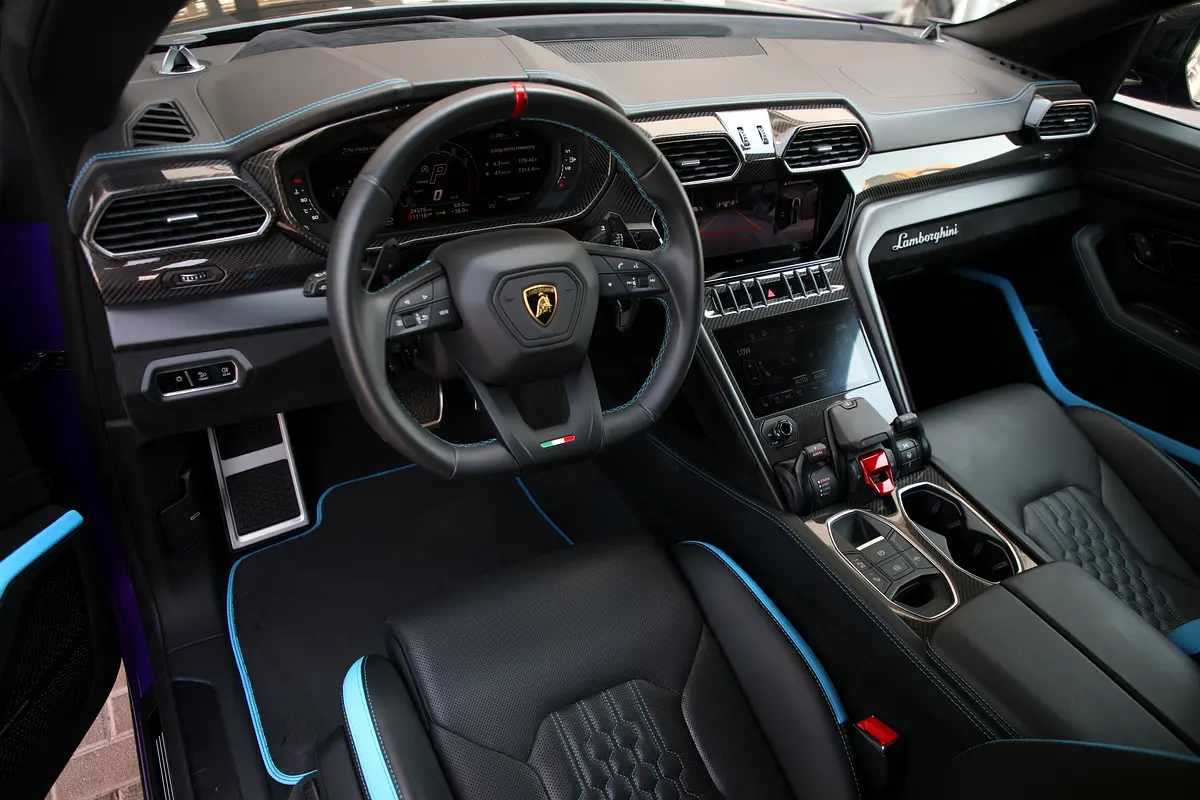 Lamborghini · Urus · Performante
