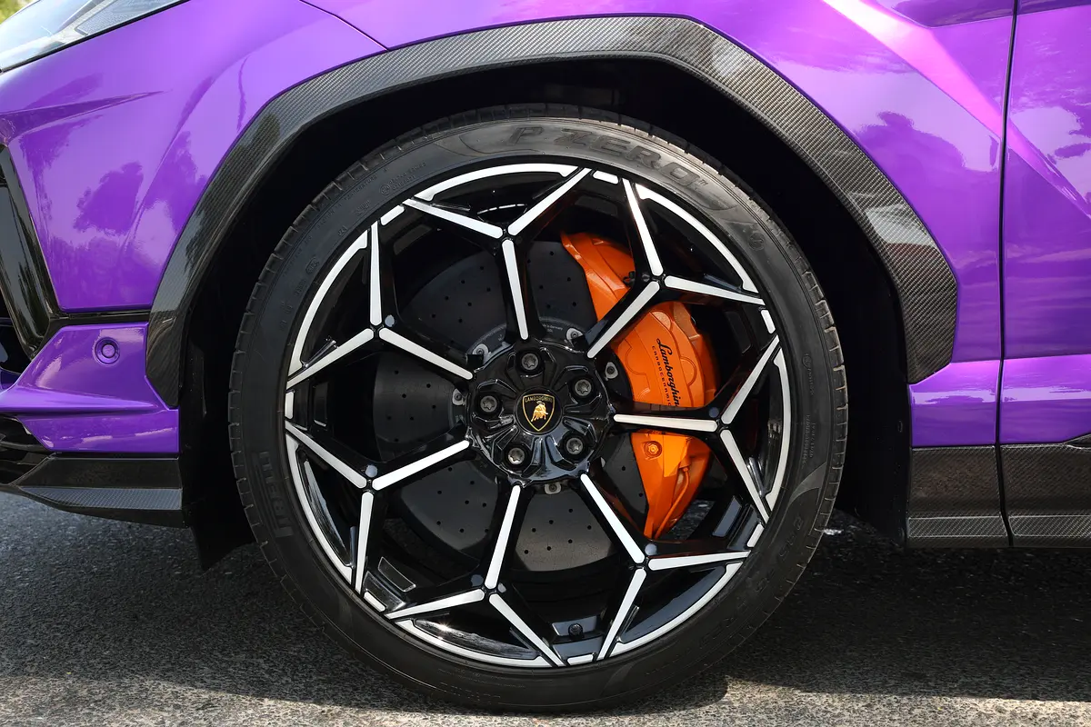 Lamborghini · Urus · Performante