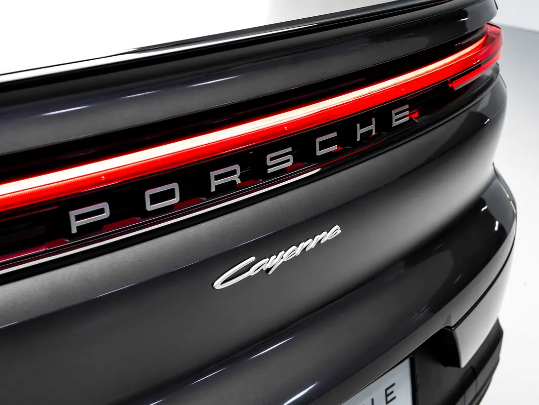 Porsche · Cayenne · Coupe