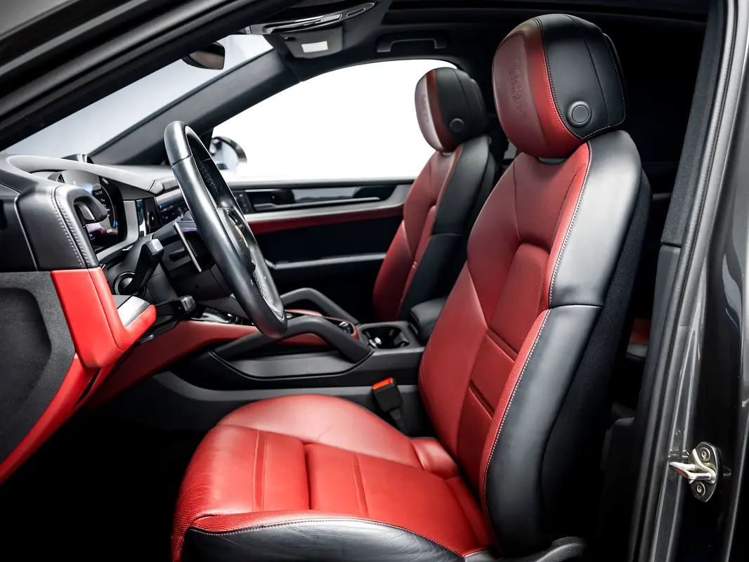 Porsche · Cayenne · Coupe