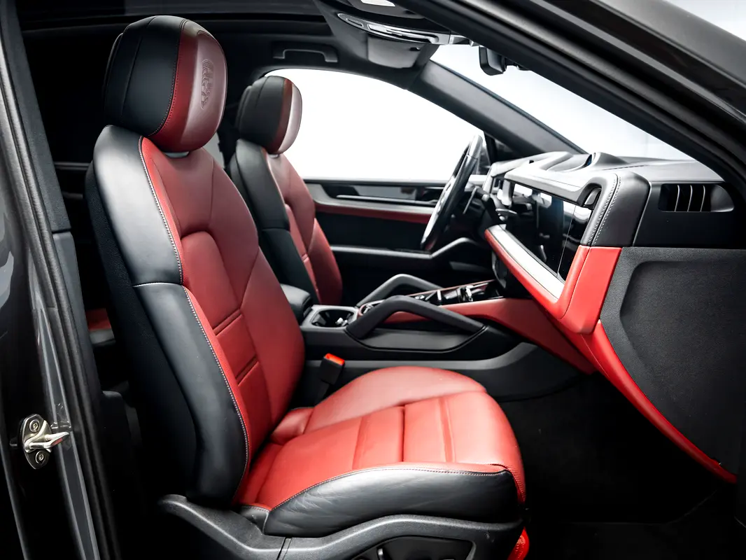 Porsche · Cayenne · Coupe