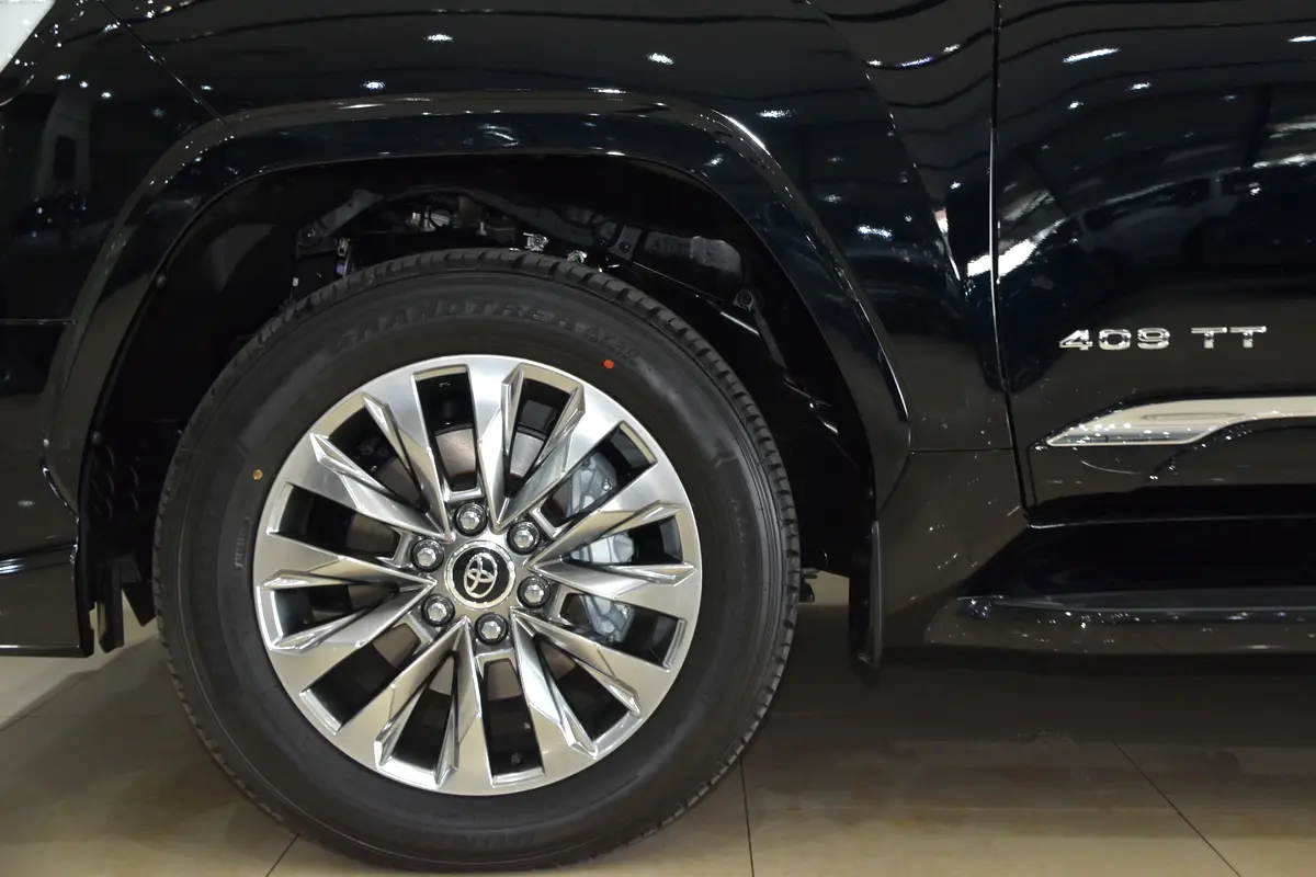 Toyota · Land Cruiser · VXR