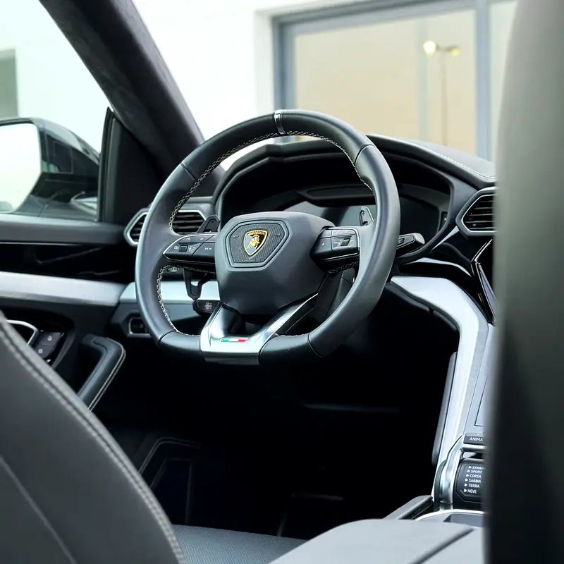 Lamborghini · Urus · S