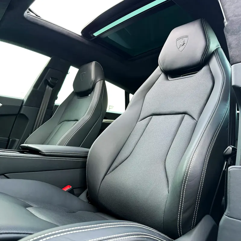 Lamborghini · Urus · S