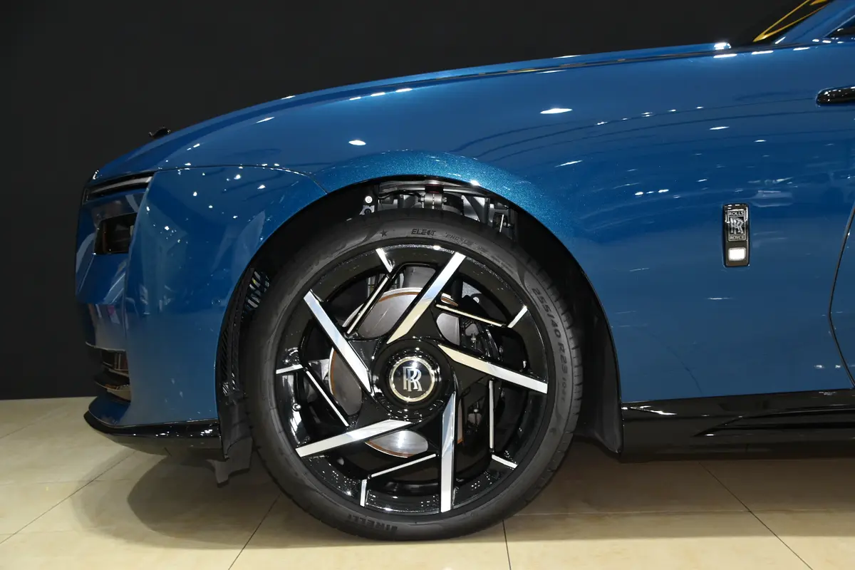 Rolls-Royce · Spectre · Black Badge