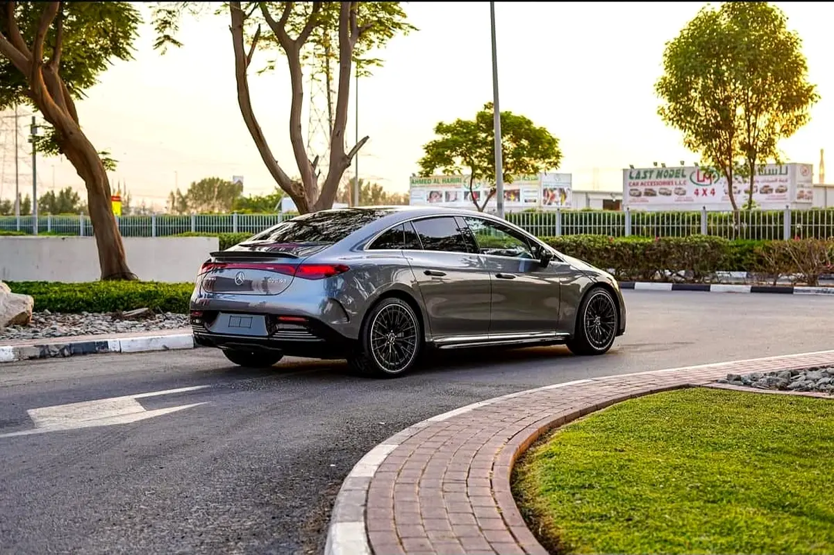 Mercedes-Benz · EQE · EQE 43 AMG 4MATIC