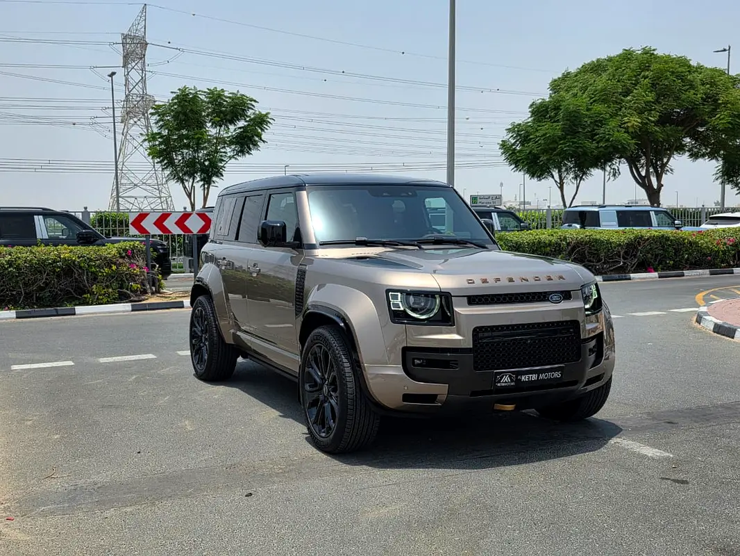 Land Rover · Defender · 110 Octa P635