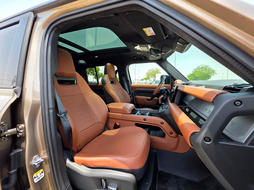 Land Rover · Defender · 110 Octa P635