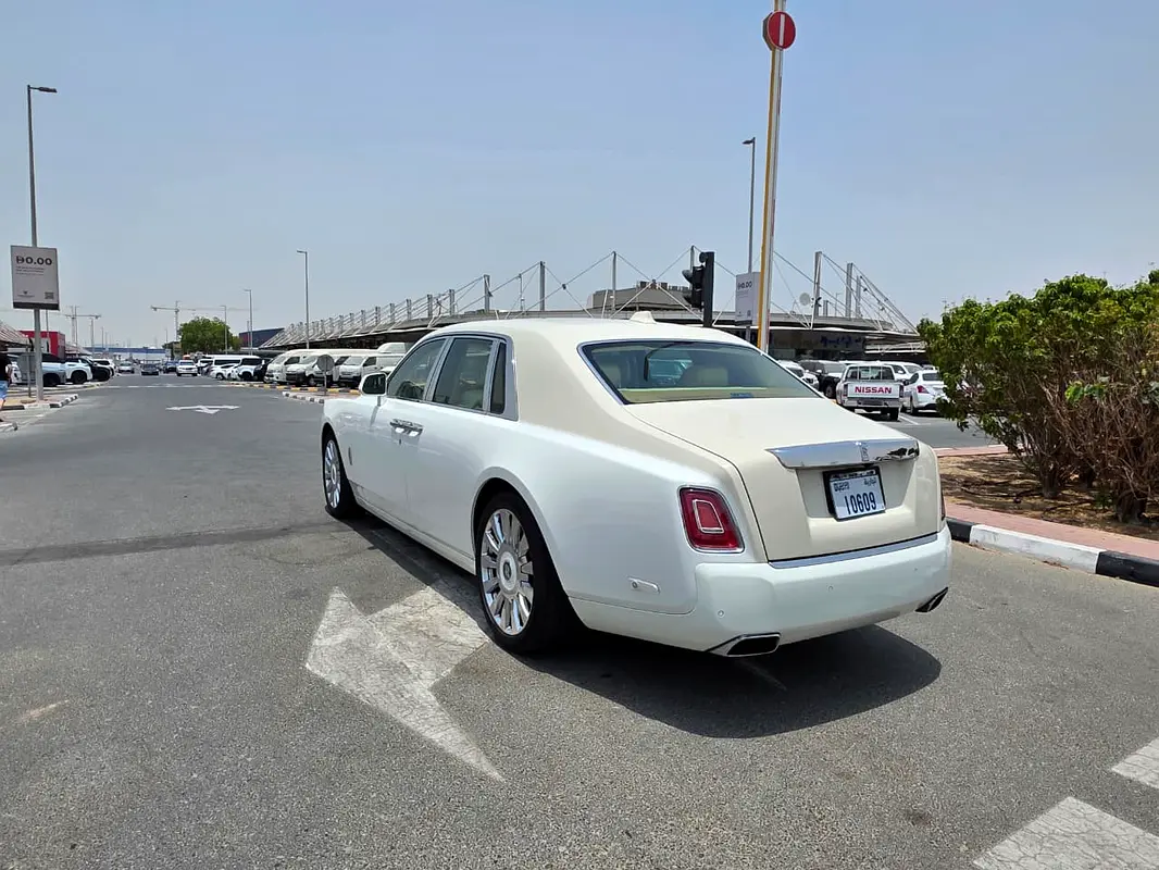 Rolls-Royce Phantom Other 2019 64,000 km 9