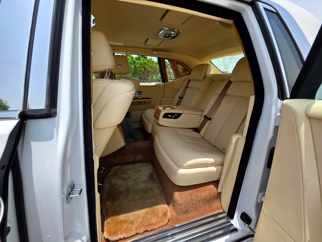 Rolls-Royce Phantom Other 2019 64,000 km 12