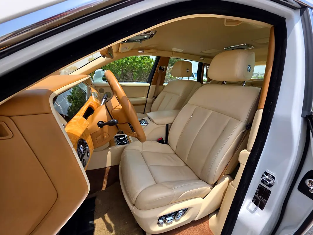 Rolls-Royce Phantom Other 2019 64,000 km 15