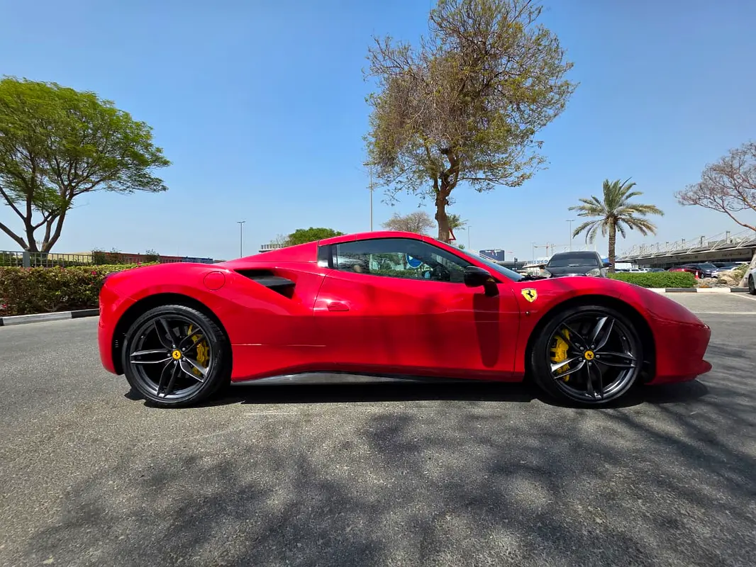 Ferrari · 488 · Spider