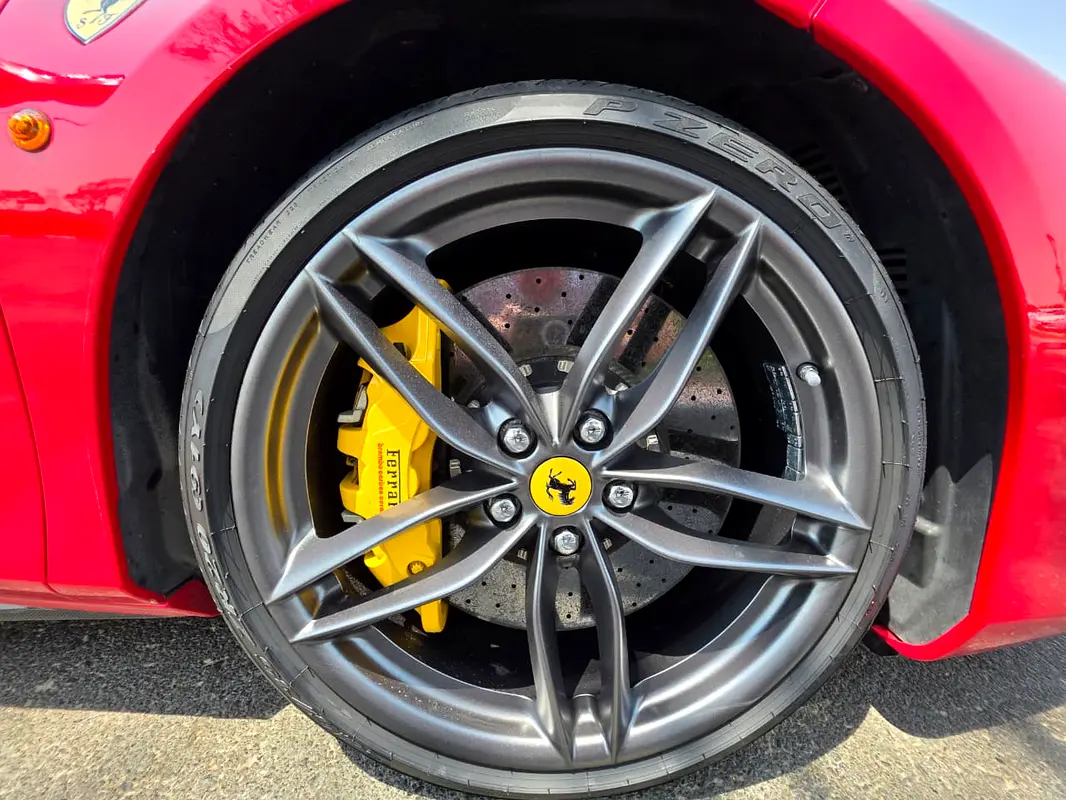 Ferrari · 488 · Spider
