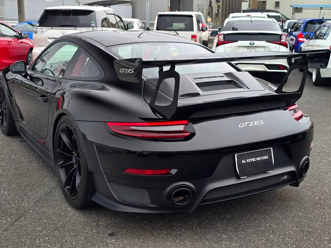 Porsche 911 GT2 RS 2019 4,000 km 10
