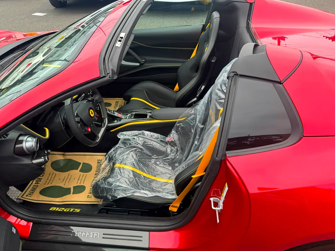Ferrari 812 GTS GTS 2022 1,000 km 10