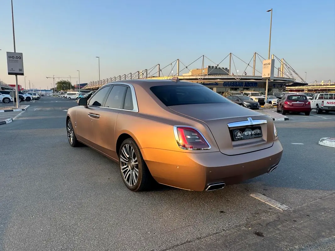 Rolls-Royce · Ghost · Standard