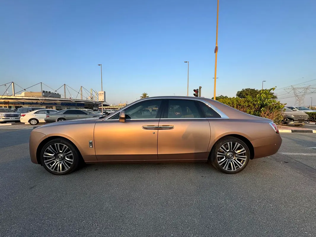 Rolls-Royce · Ghost · Standard