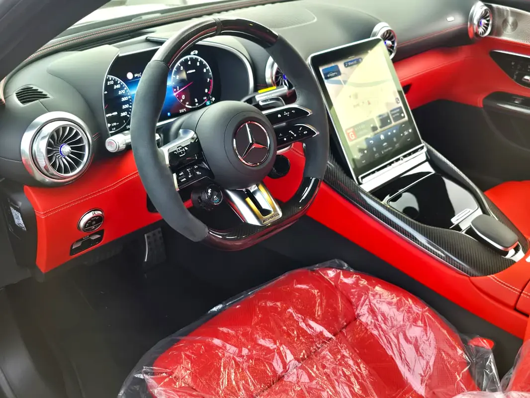 Mercedes-Benz AMG GT 63 2024 9,800 km 3