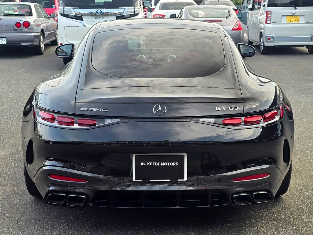 Mercedes-Benz AMG GT 63 2024 9,800 km 6