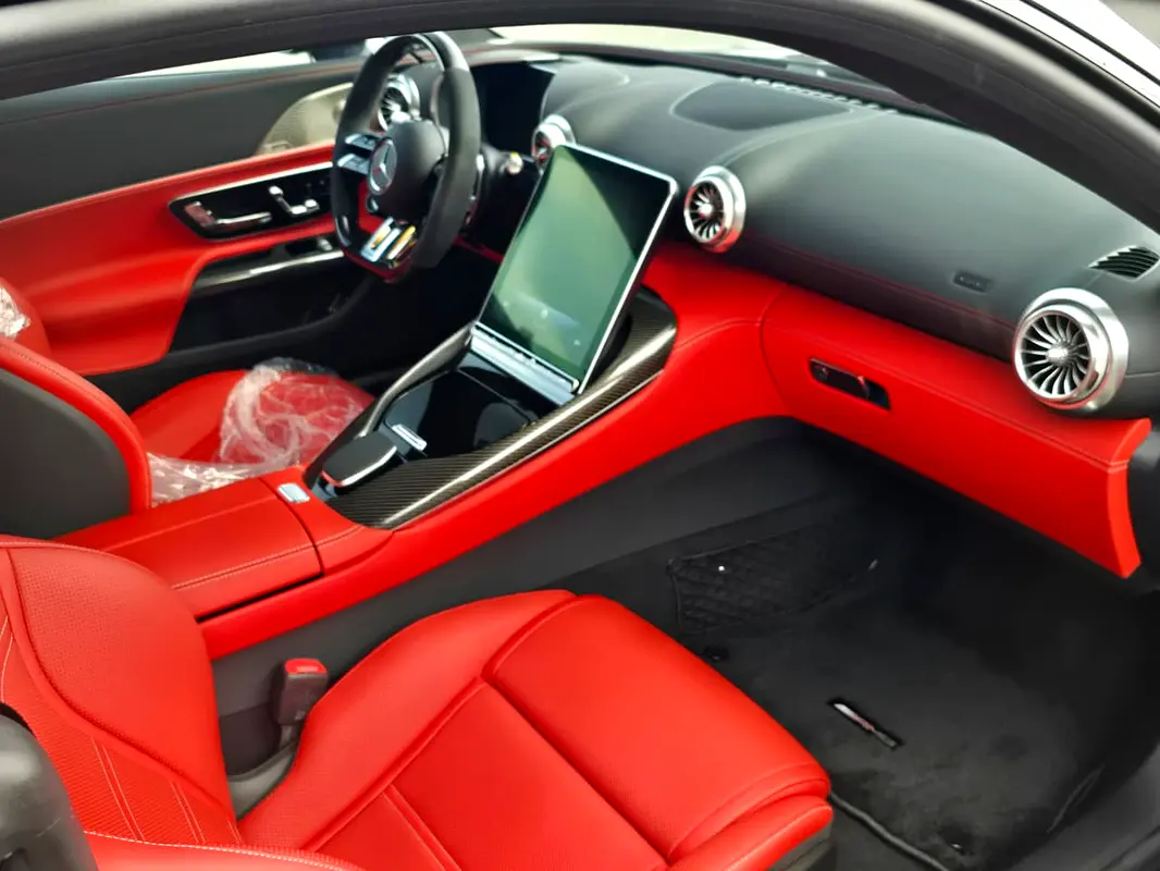 Mercedes-Benz AMG GT 63 2024 9,800 km 7