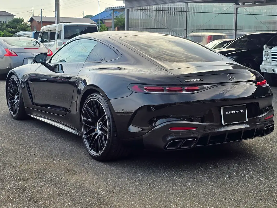Mercedes-Benz AMG GT 63 2024 9,800 km 10